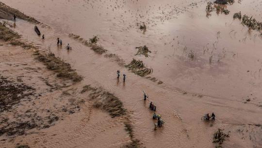 Restoring Communications to Disaster-stricken Mozambique via Satellite