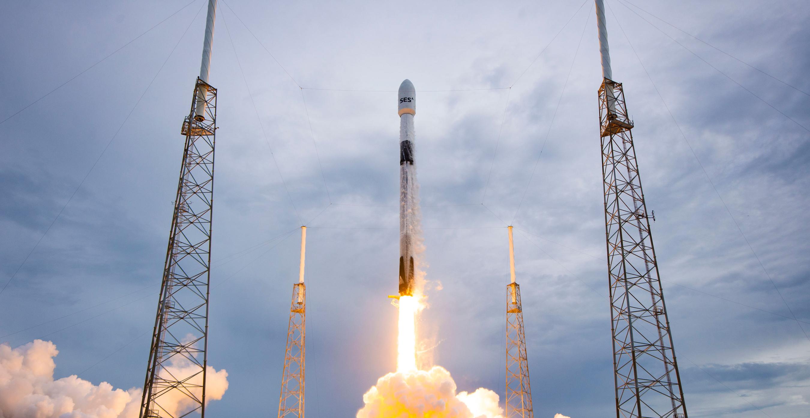 Lancement réussi d’un satellite classifié malgré une chute choquante près d’une maison – Nouvelles du 24 janvier 2025