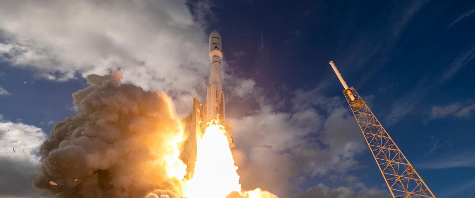 SES launches SES-20 and SES-21
