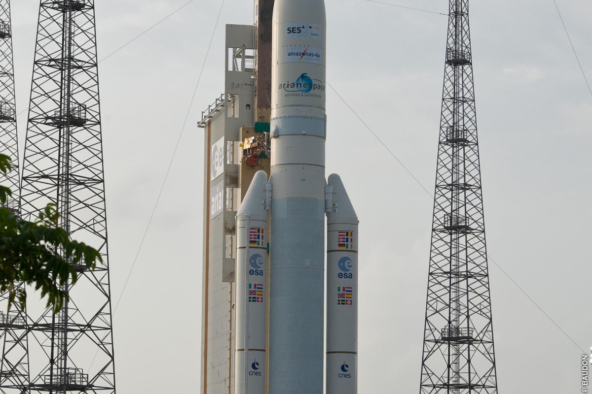 Ariane 5 rocket loaded with Astra 5B satellite