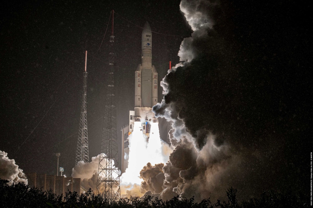 rocket lifting off with SES-17 satellites
