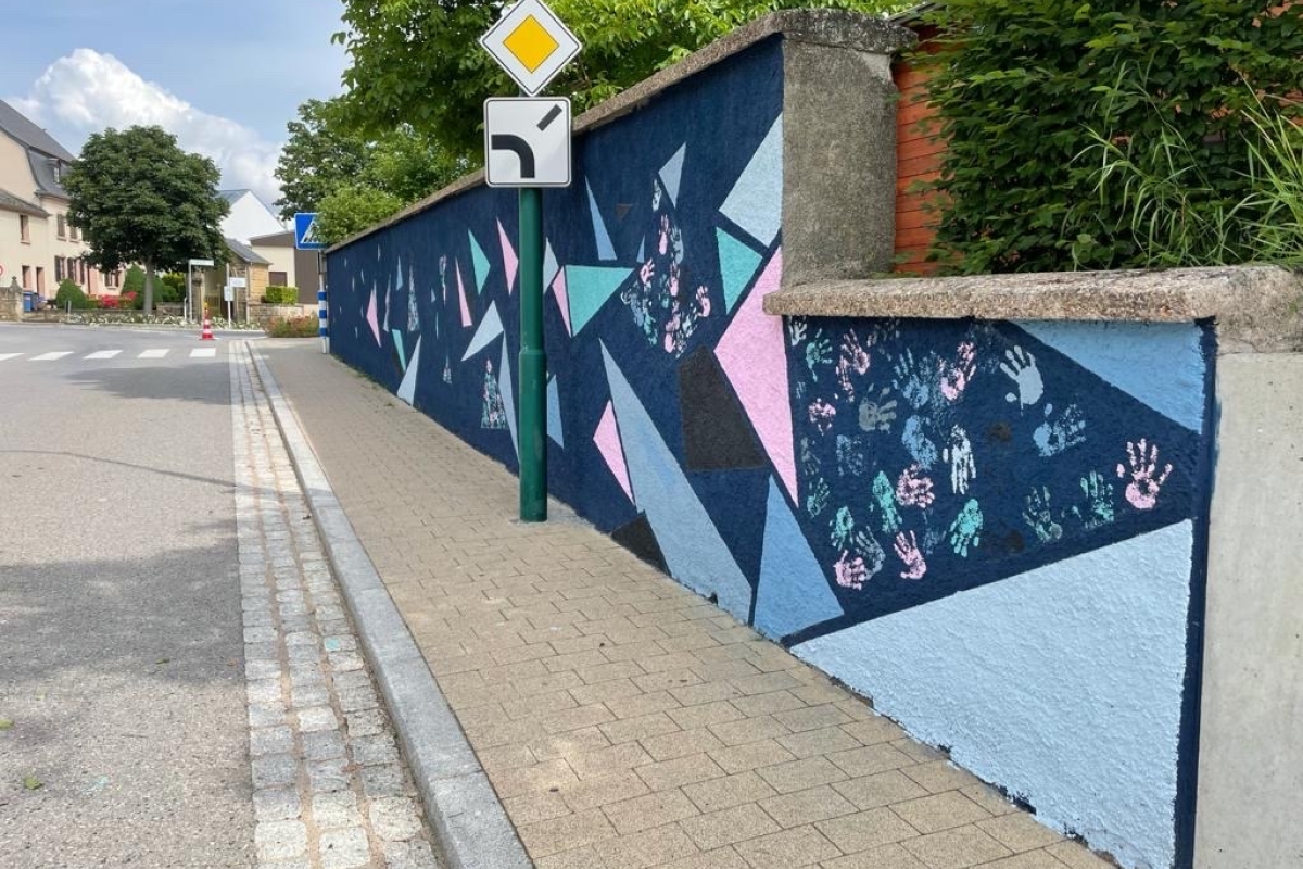 art mural blue and pink