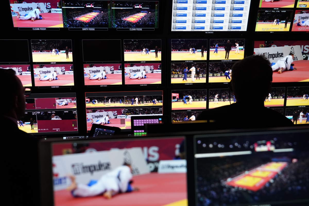 Image of a Broadcast control room monitoring multiple sports live feeds.
