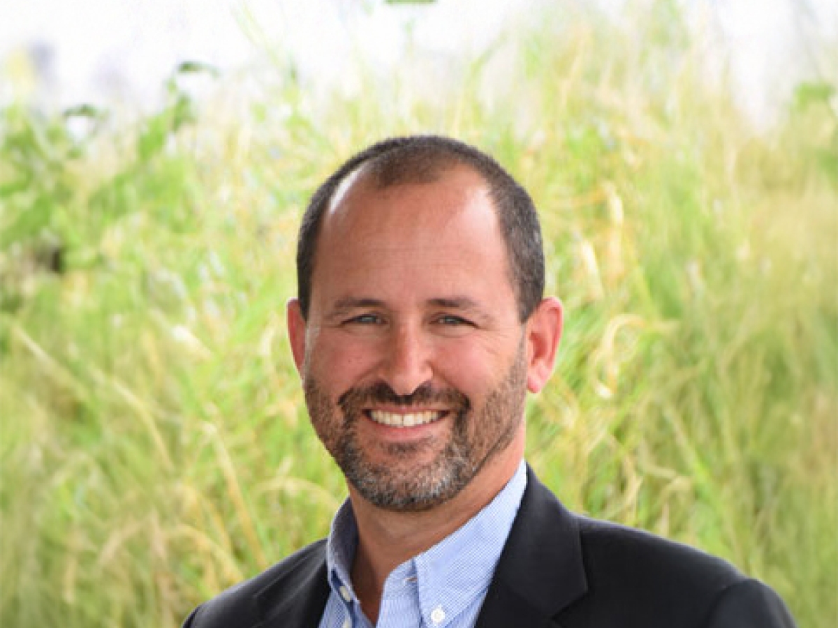 Portrait of Eric Diamon