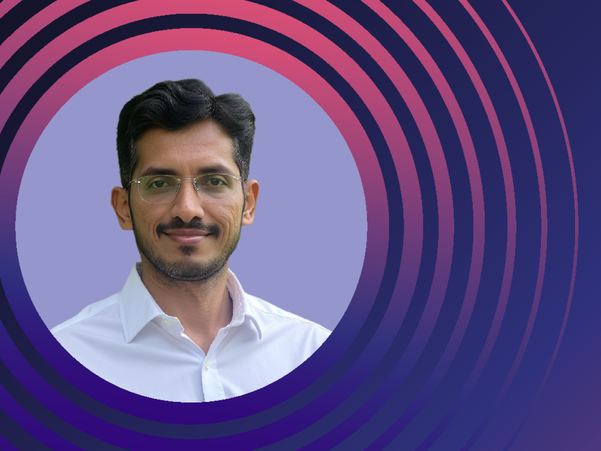 Banner image of Vinod with concentric circles around.
